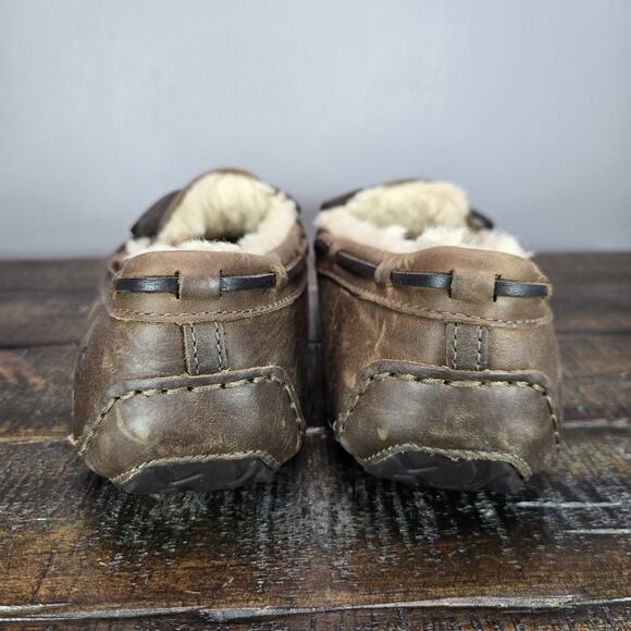NEW UGG Olsen Slipper Mens Size 8 Leather Fuzzy Warm Slip On Shoes Loafers Brown main image 12
